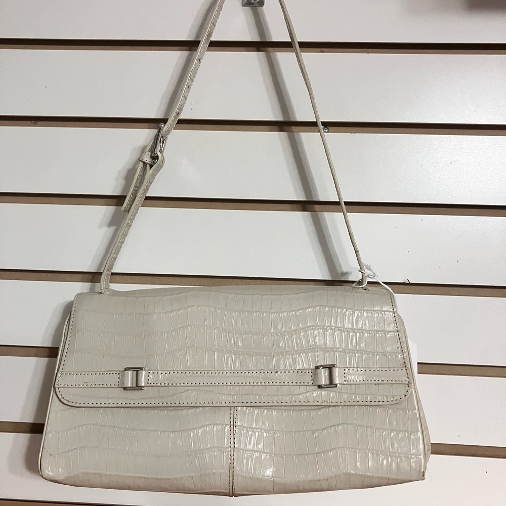 Sold..,,Etienne Aigner